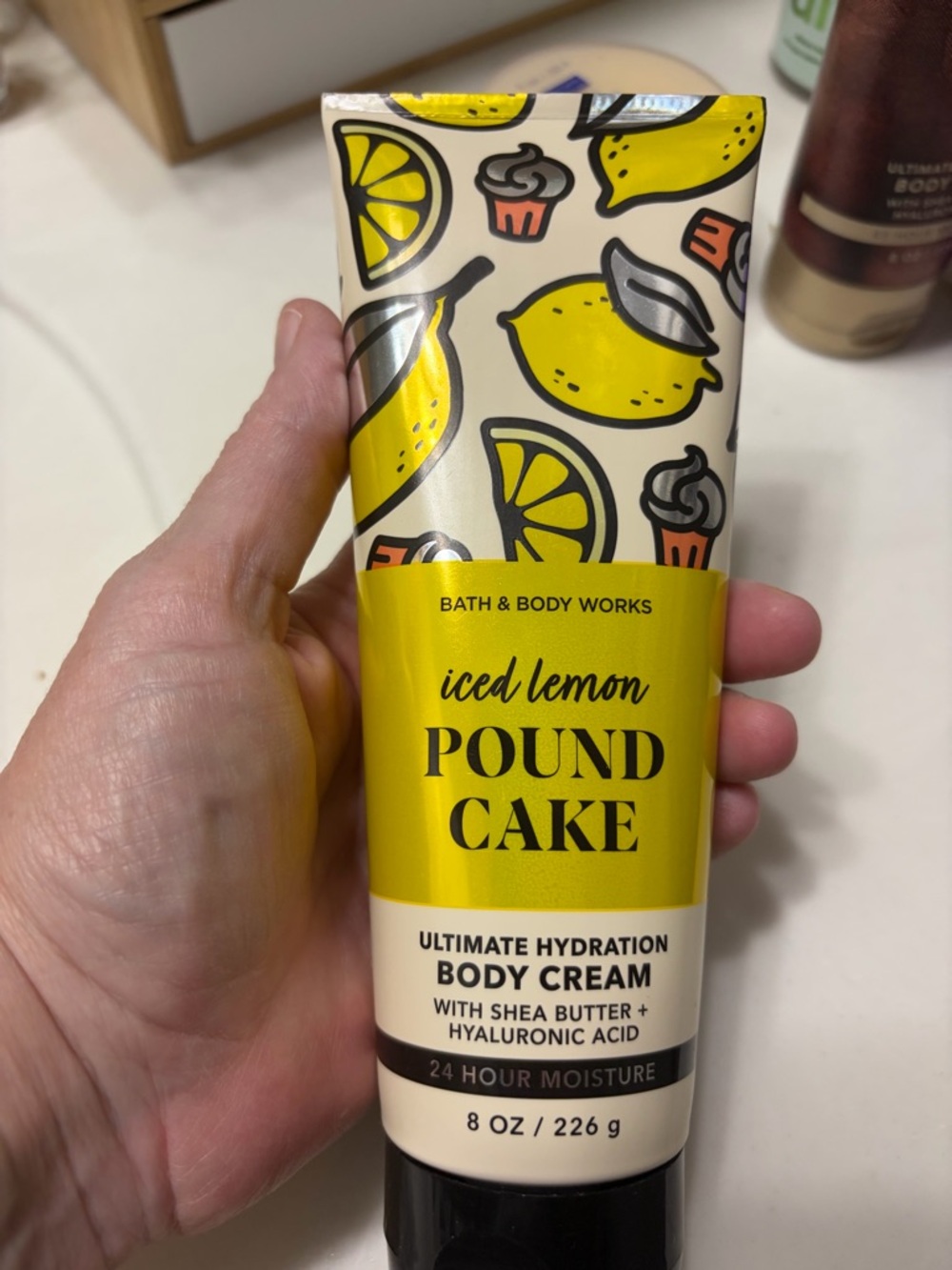 Bath & Body Works Iced Lemon Pound Cake Body Cream - Yellow